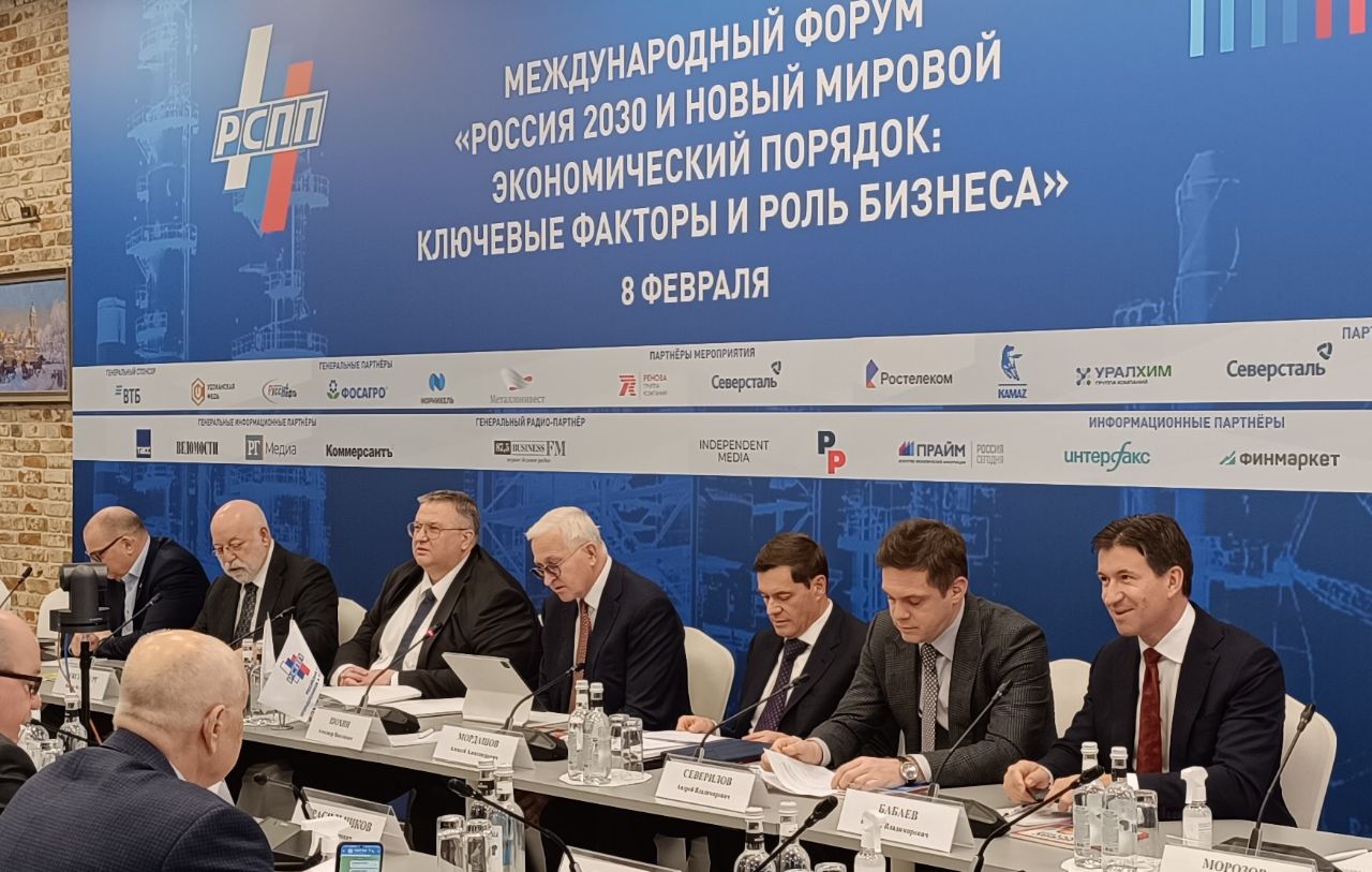 Президент НКЦ Кирилл Бабаев обозначил ключевые аспекты работы российских компаний на восточных рынках в рамках Недели российского бизнеса